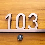Der Inn Hotel