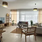 Central Location , Modern Family Apartment , Near Sea
