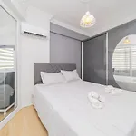 Refreshing Flat Close To Kaleici In Muratpasa