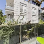 Furnished Flat W Balcony 2 Min To Beach In Antalya