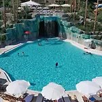 Pearly Hotel