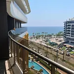 Apartment In Warm Antalya
