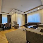 New Flat&Large Living Space 2-4 Near By Lara Beach