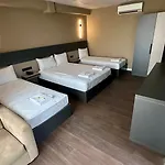Esse Joven Hotel