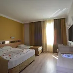 Bulvar Hotel