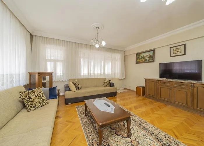 Cozy Flat W Balcony 10 Min To Beach In Antalya