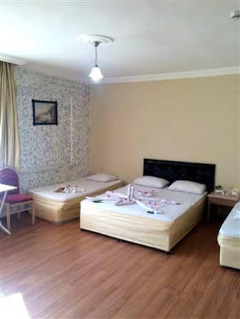 Hostel Uyar Palace Antalya