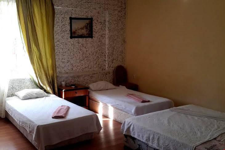 Hostel Uyar Palace