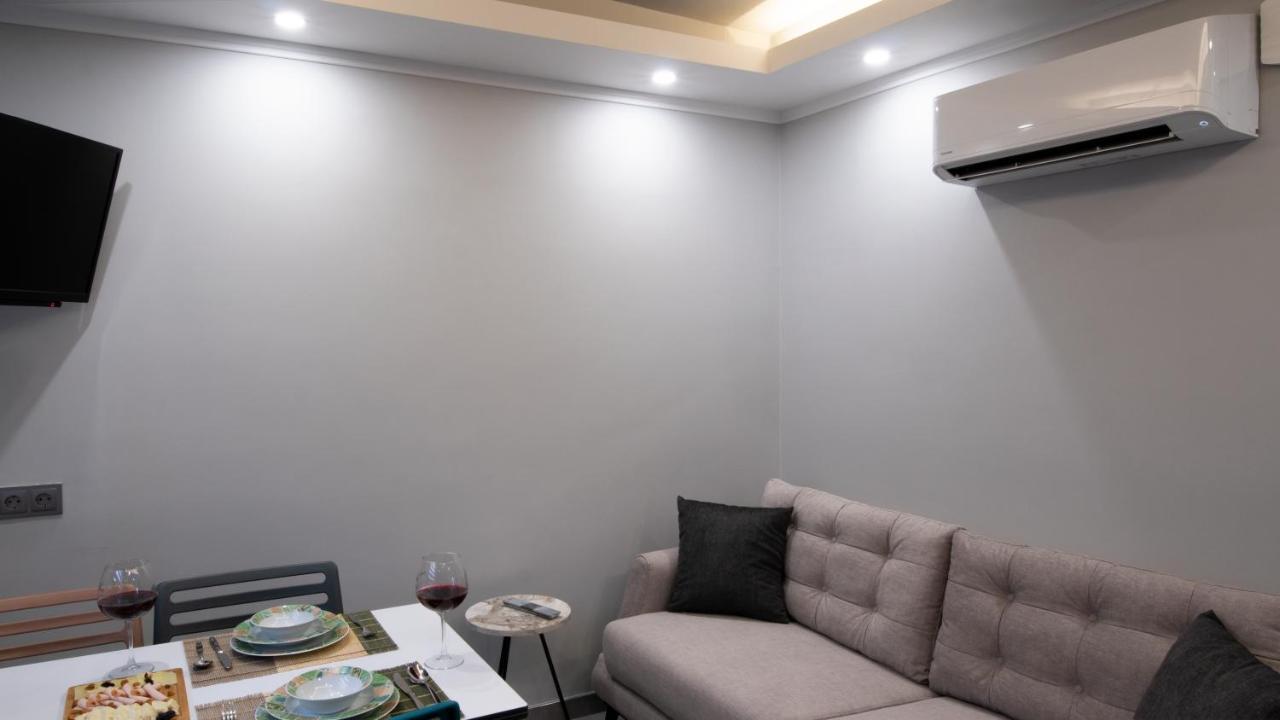 Opera Aparthotel 3*
