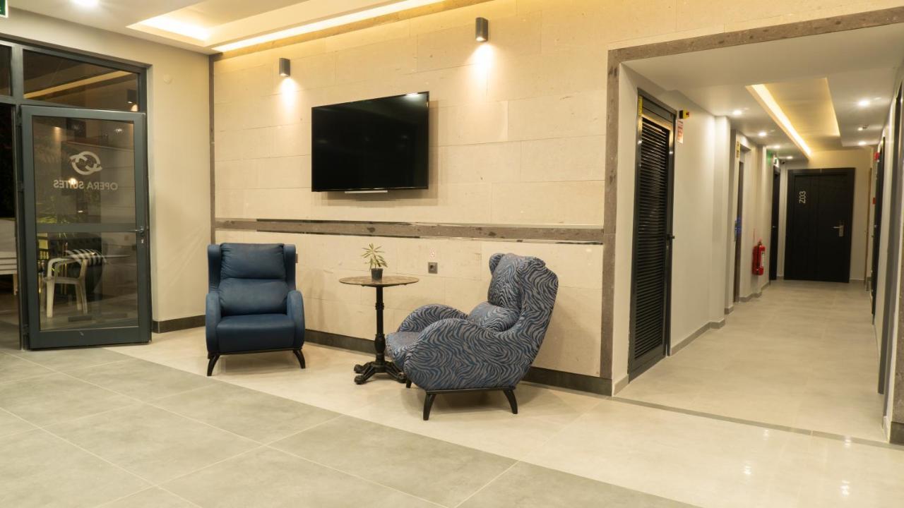 Opera Aparthotel
