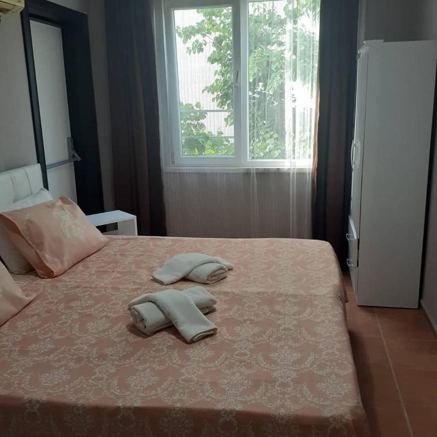 Tunc Apart Hotel *