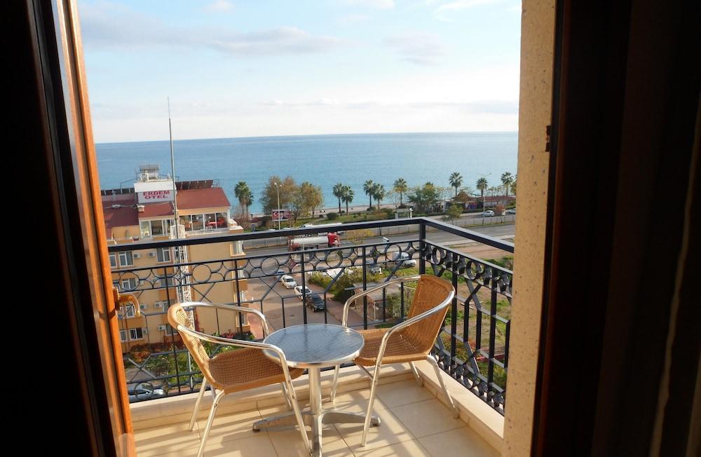 Royal Hill Hotel