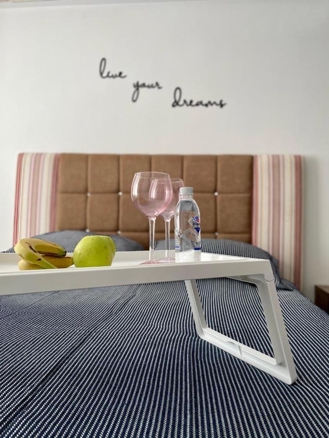 Central Location , Modern Family , Near Sea Daire *