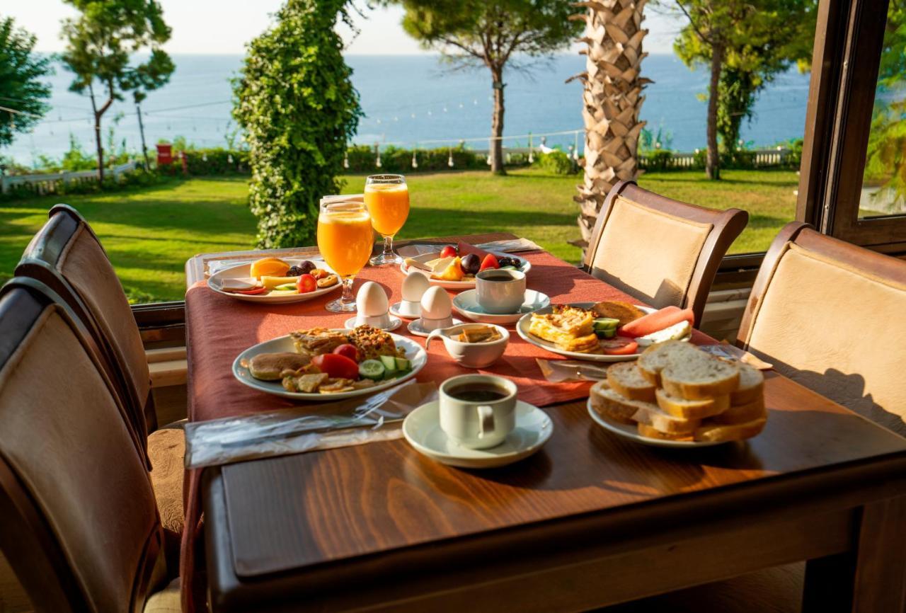 Otel Nazar 3*