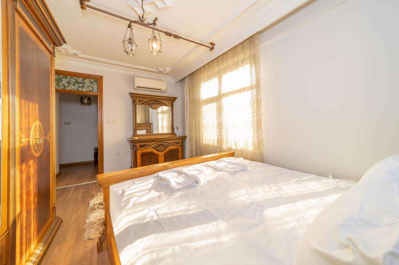 Exceptional Apartment With Sea View Near Mermerli Beach In Muratpasa, Antalya Antalya