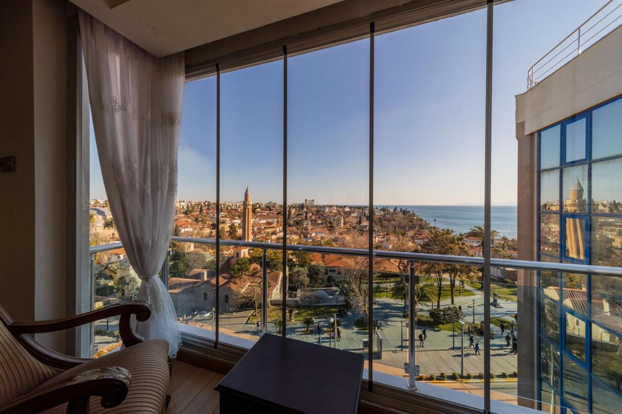 Exceptional Apartment With Sea View Near Mermerli Beach In Muratpasa, Antalya Antalya