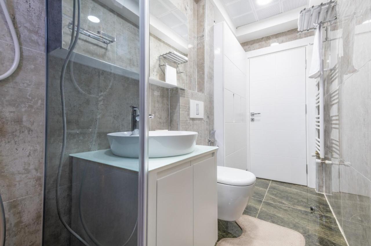 Lara 1+1 Luxury Appartement Antalya