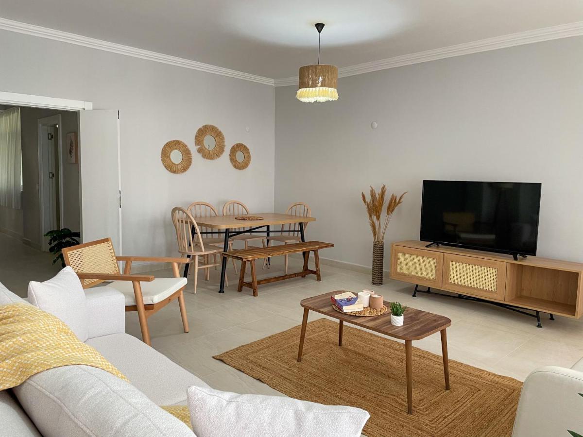 Central Location , Modern Family , Near Sea Daire