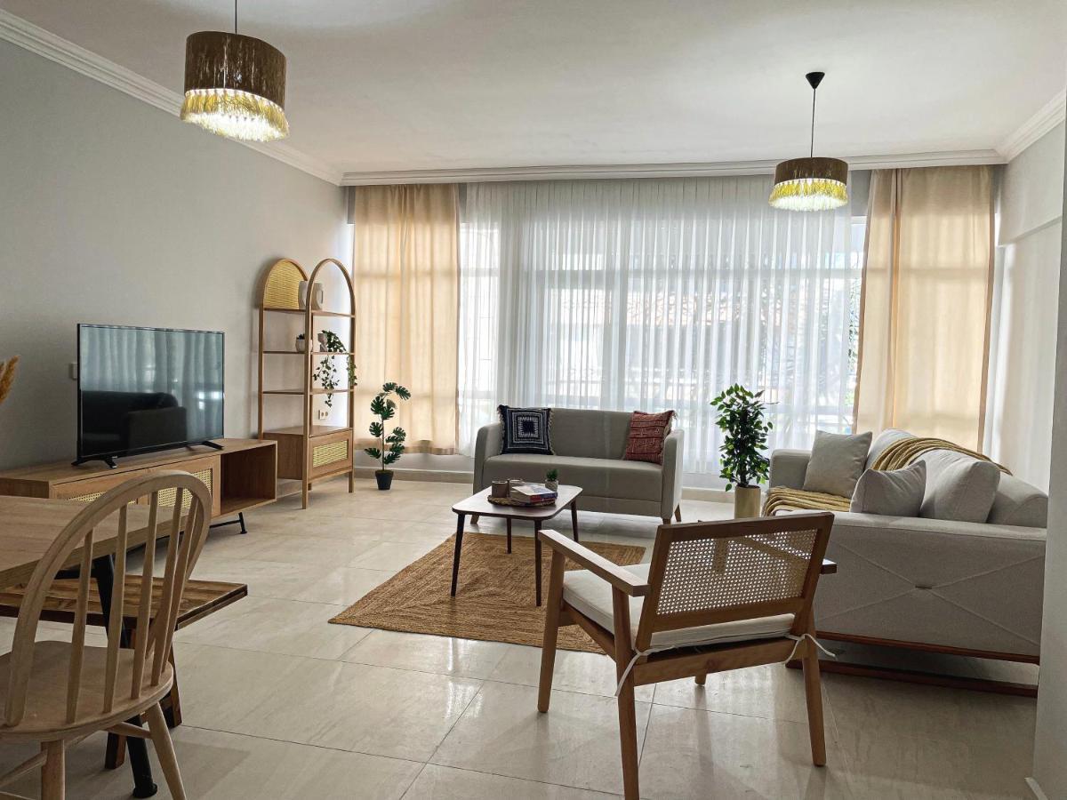 Central Location , Modern Family , Near Sea Daire