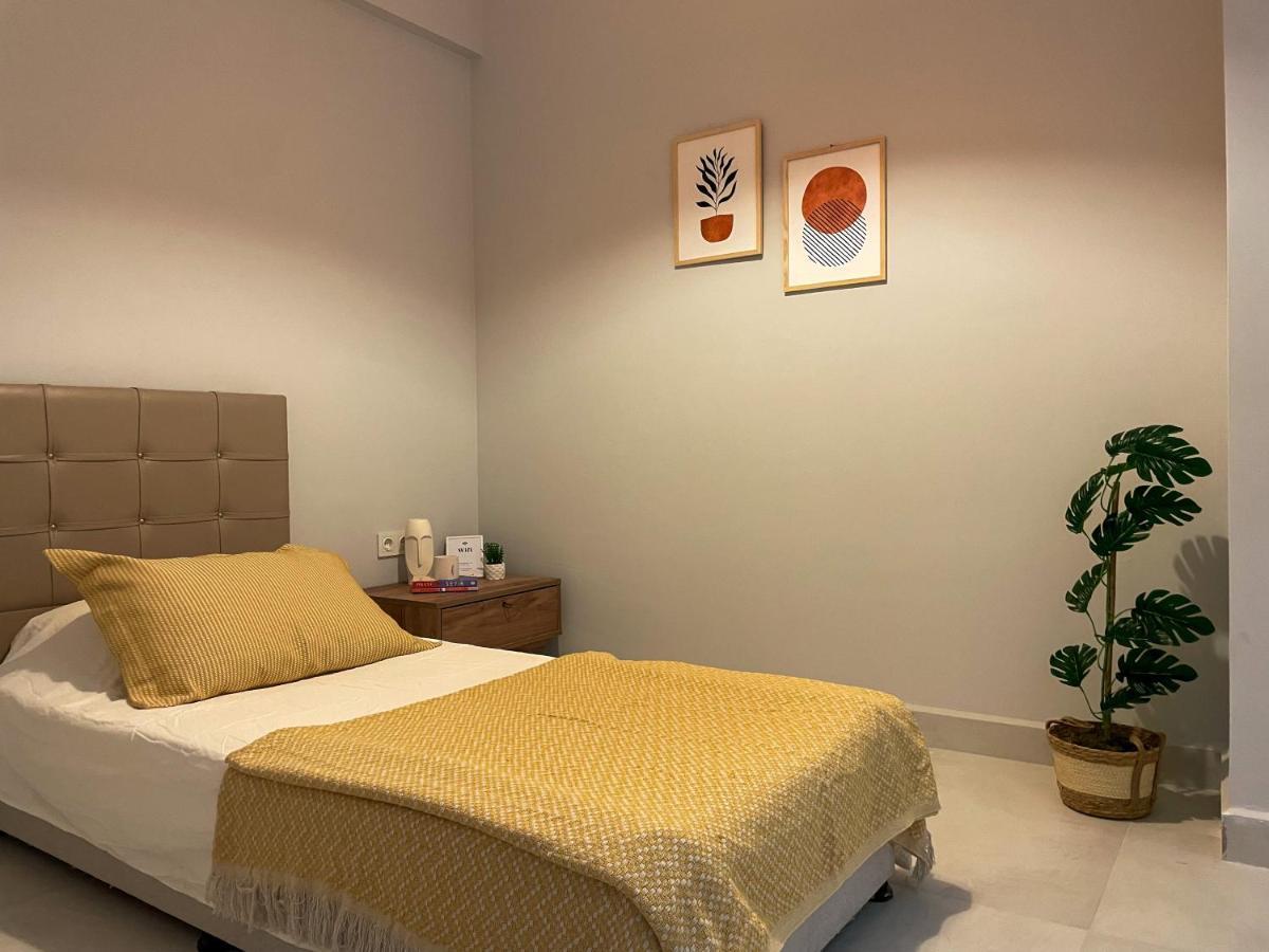 Daire Central Location , Modern Family , Near Sea