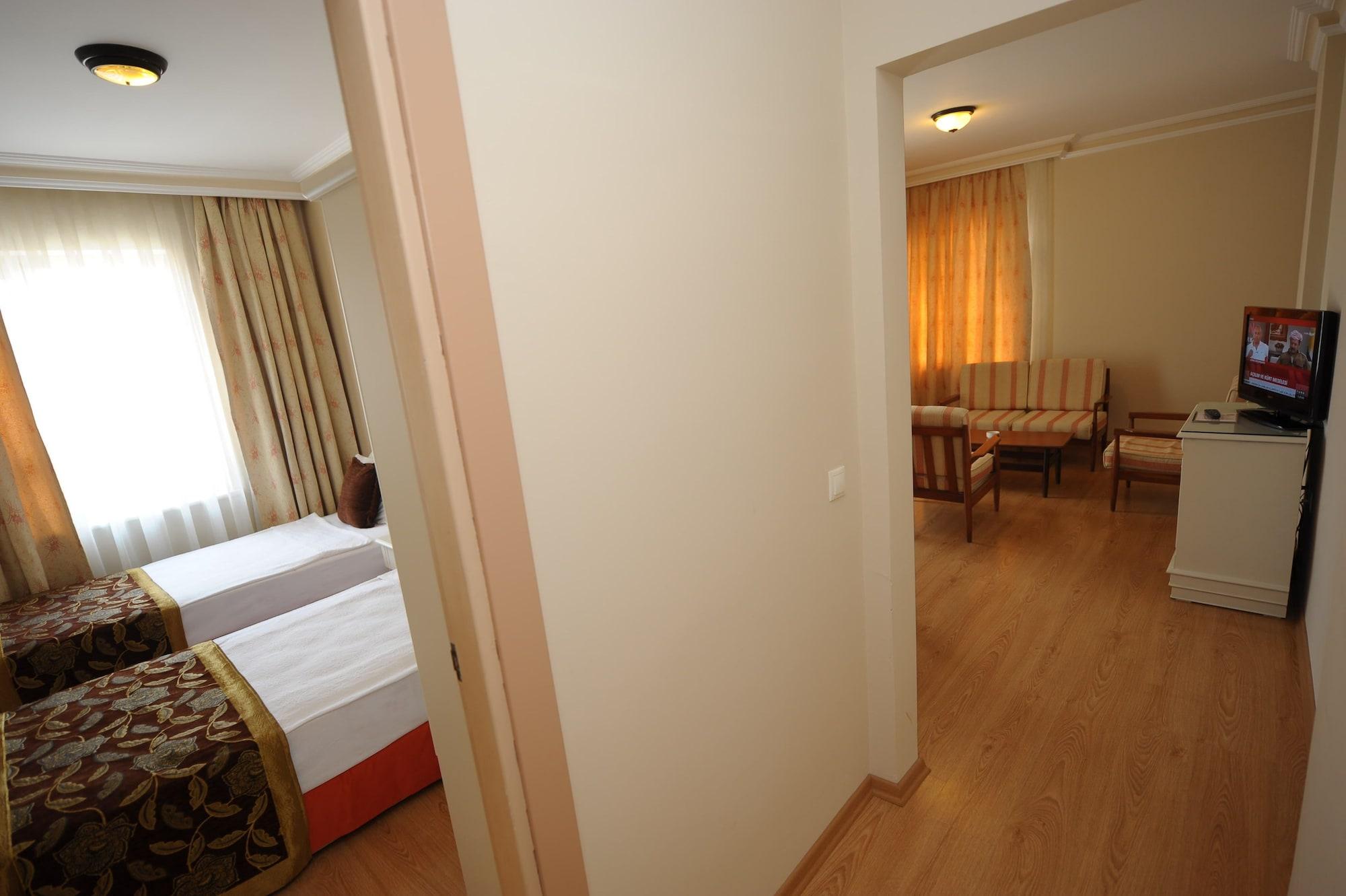 Hotel Laguna 3*