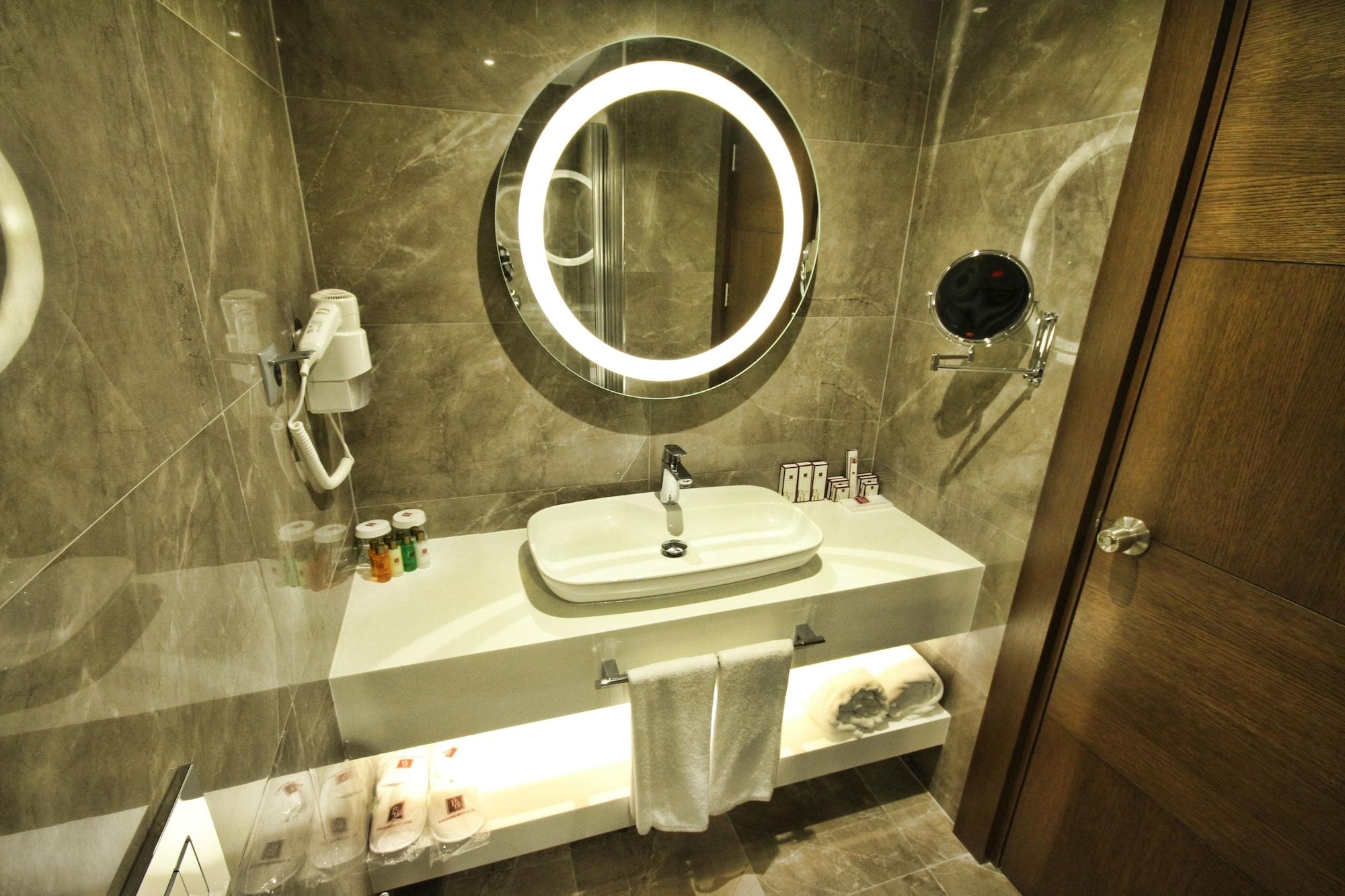 Hotel B Business & Antalya