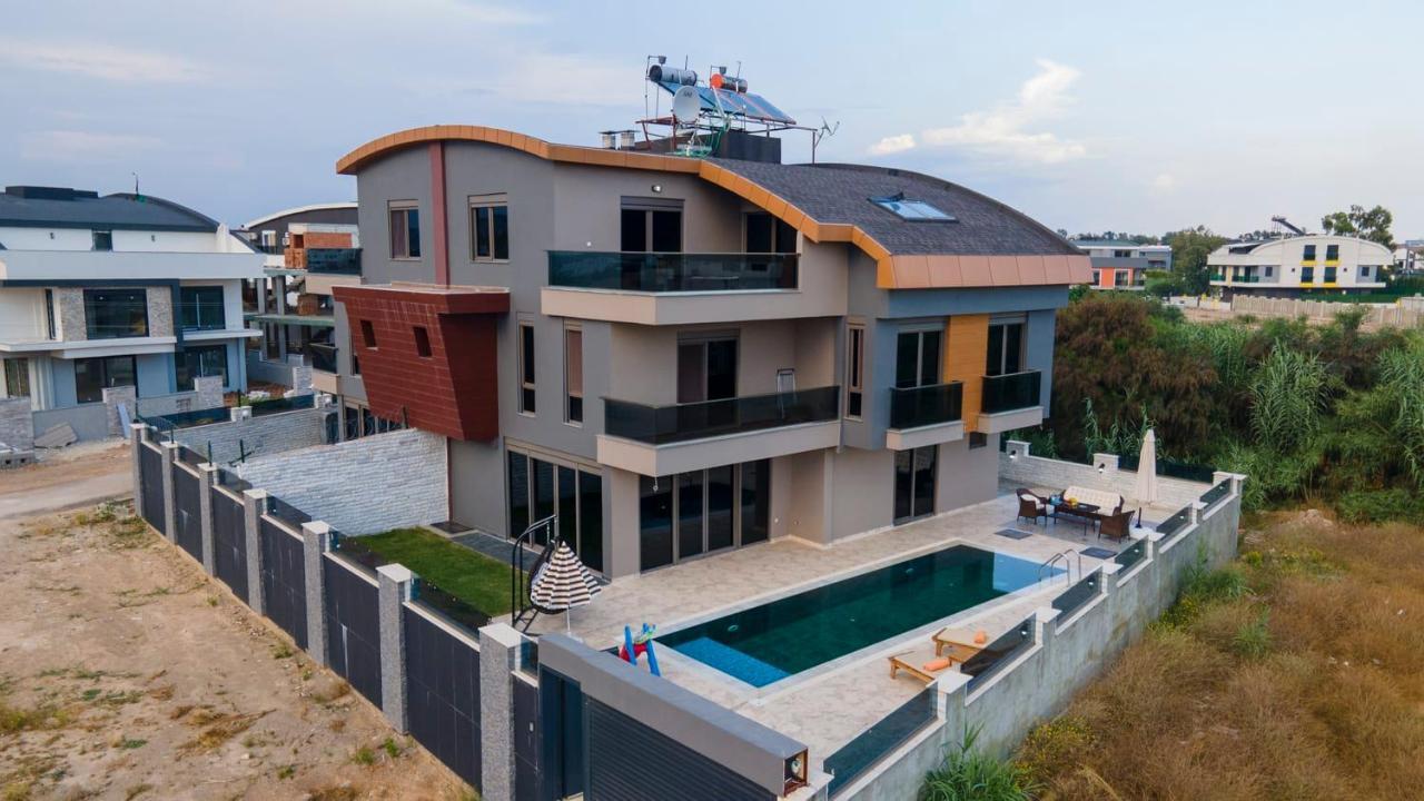 Luxury Villa With Private Pool Close To Lara Beach Antalya