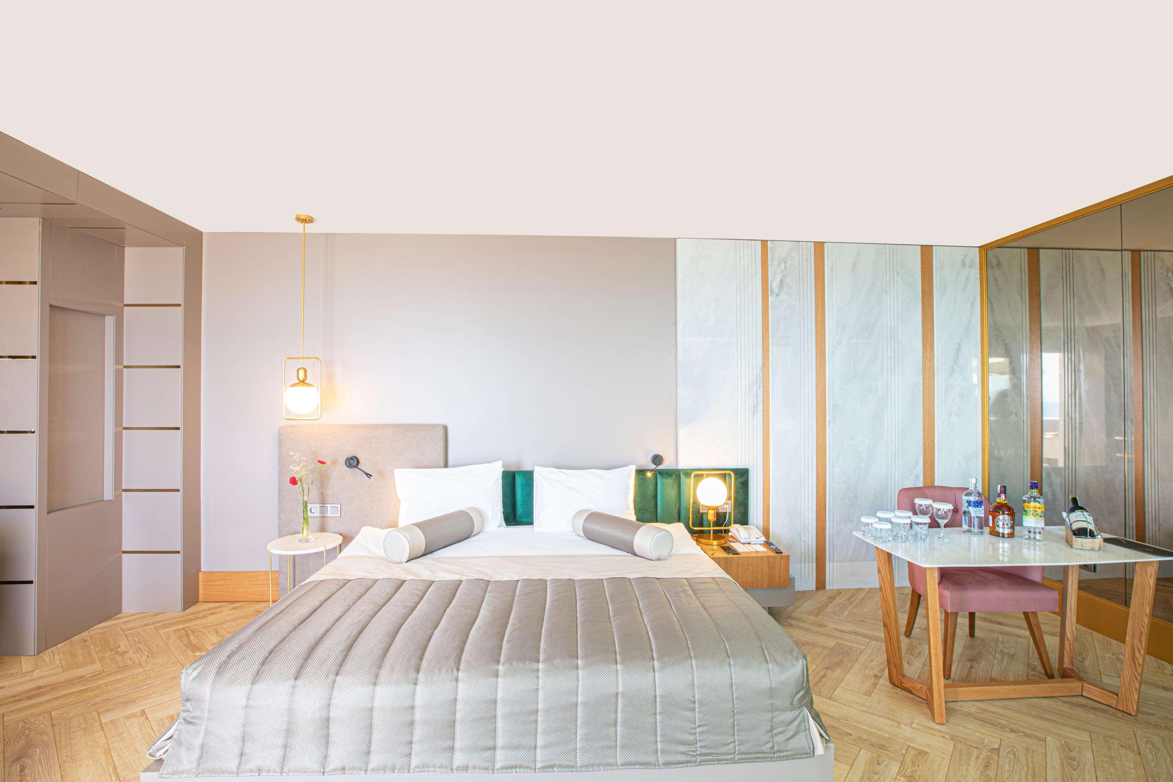 Resort Sherwood Exclusive Lara 5*