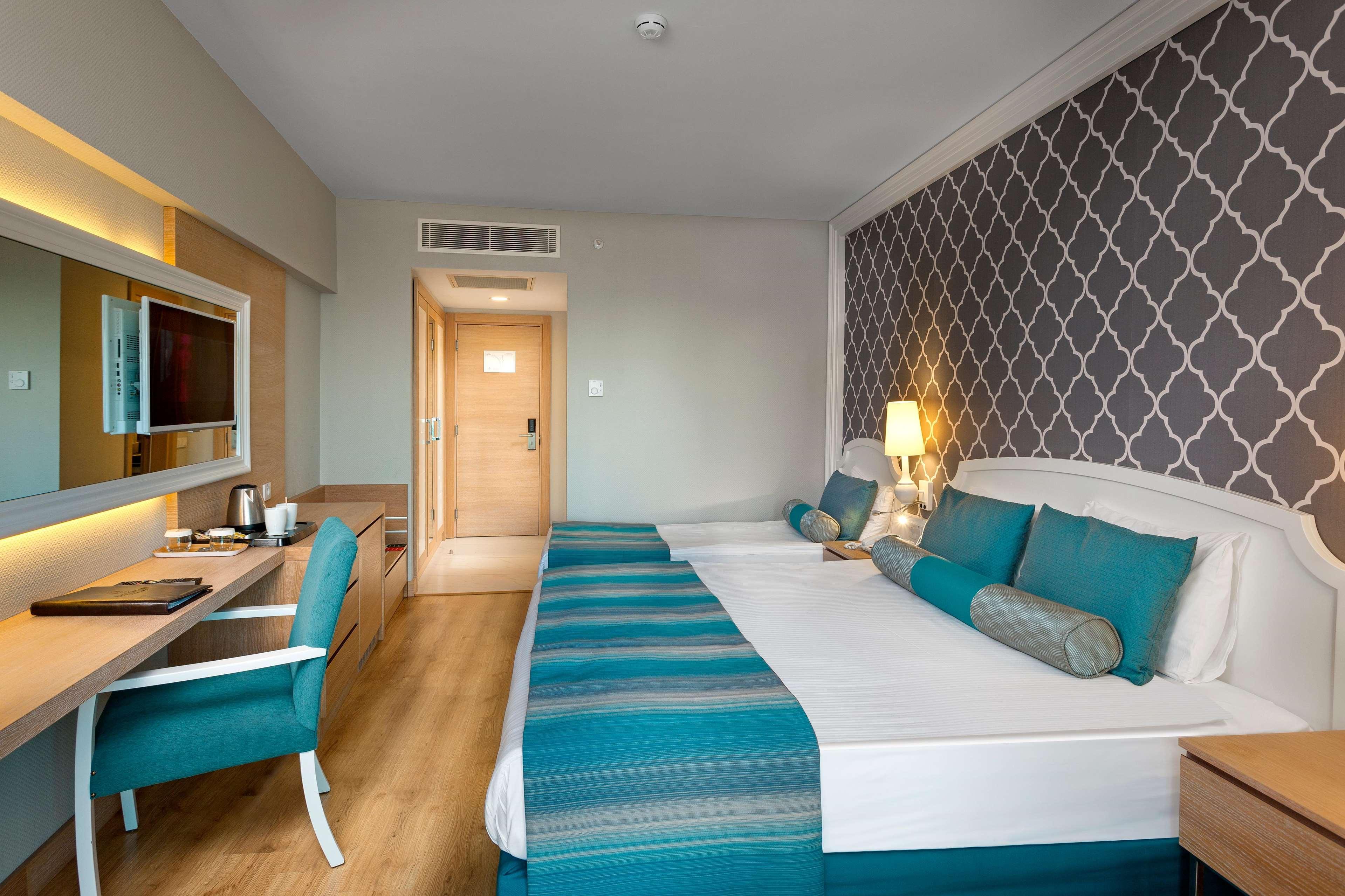 Resort Sherwood Exclusive Lara 5*
