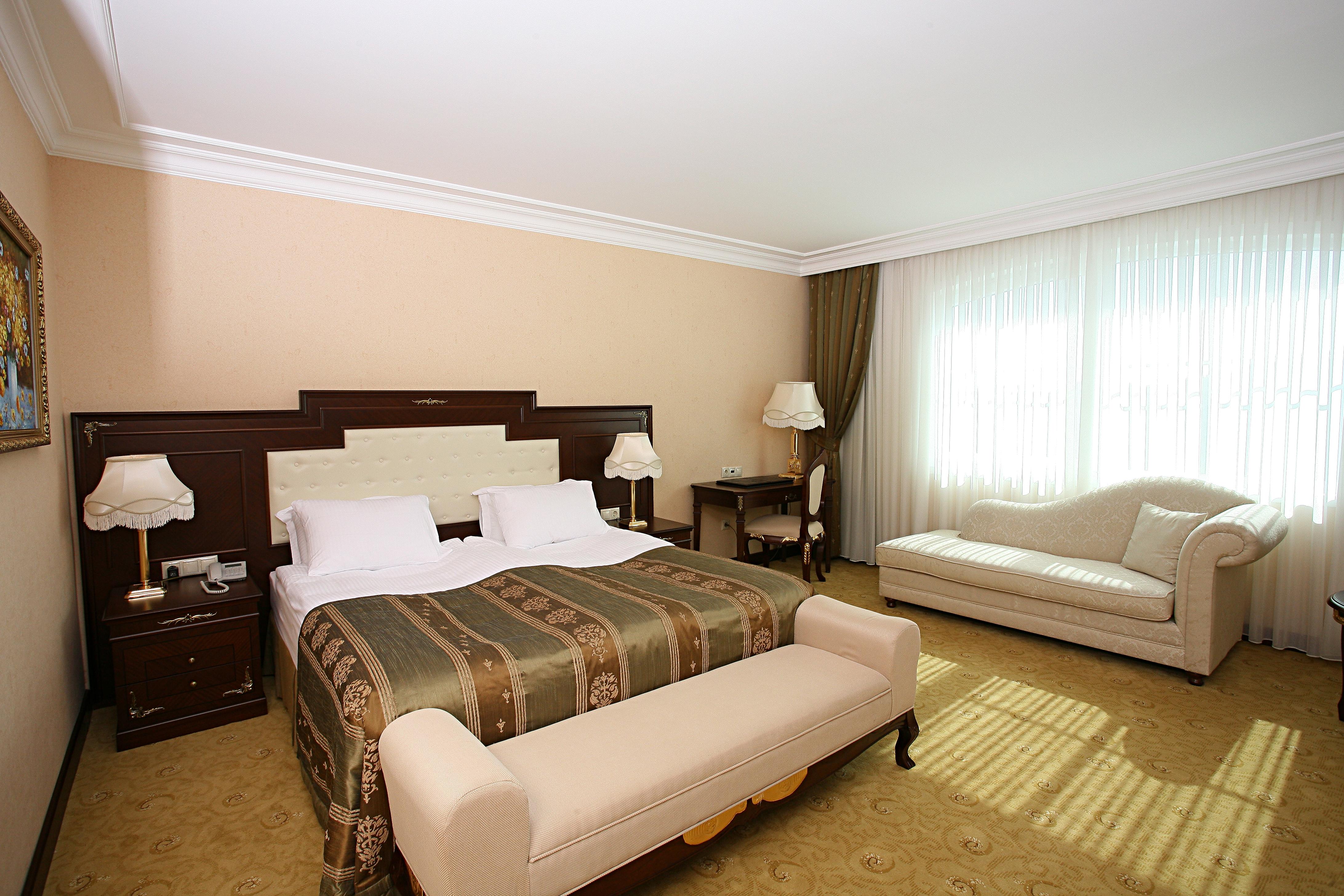 Hotel Latanya Palm & Airport 4*