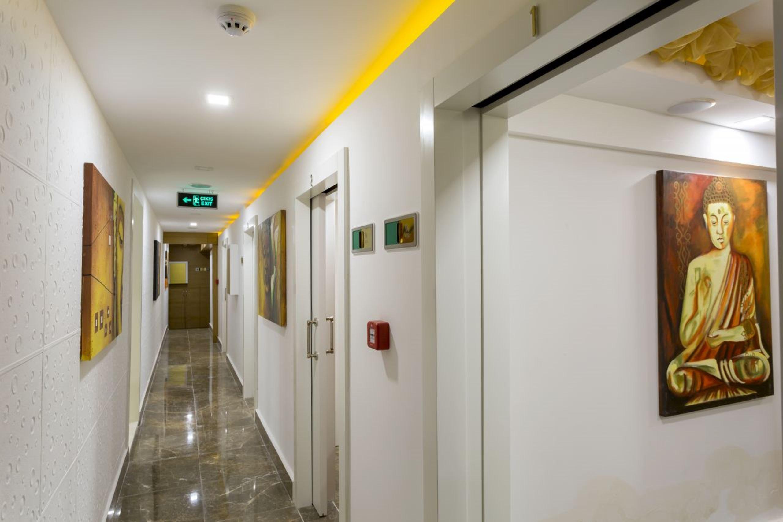 Wise & - Adults Only Hotel 3*