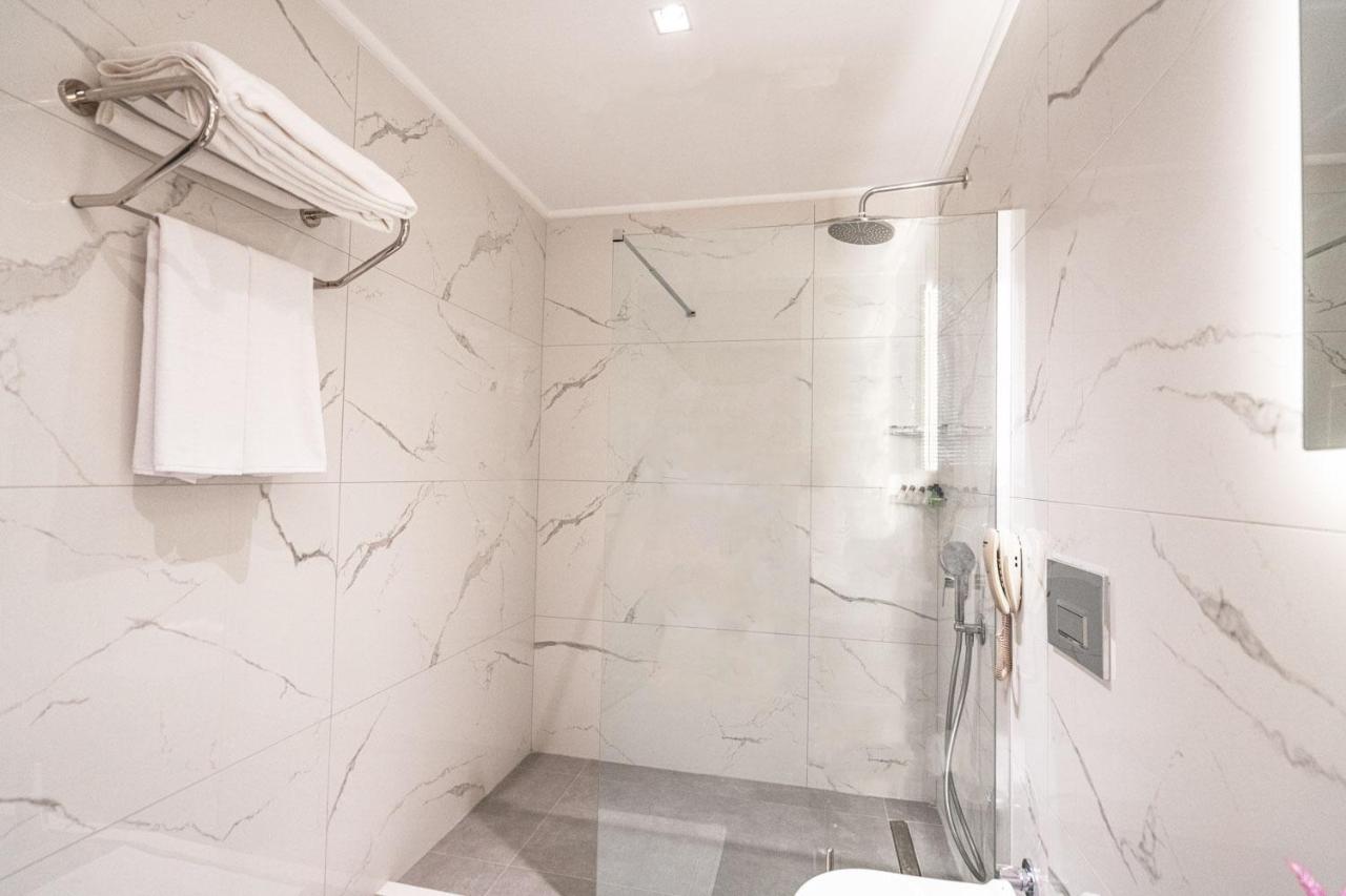 Safir Kundu Aparthotel *