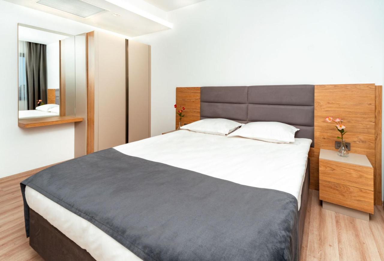 Aparthotel Safir Kundu