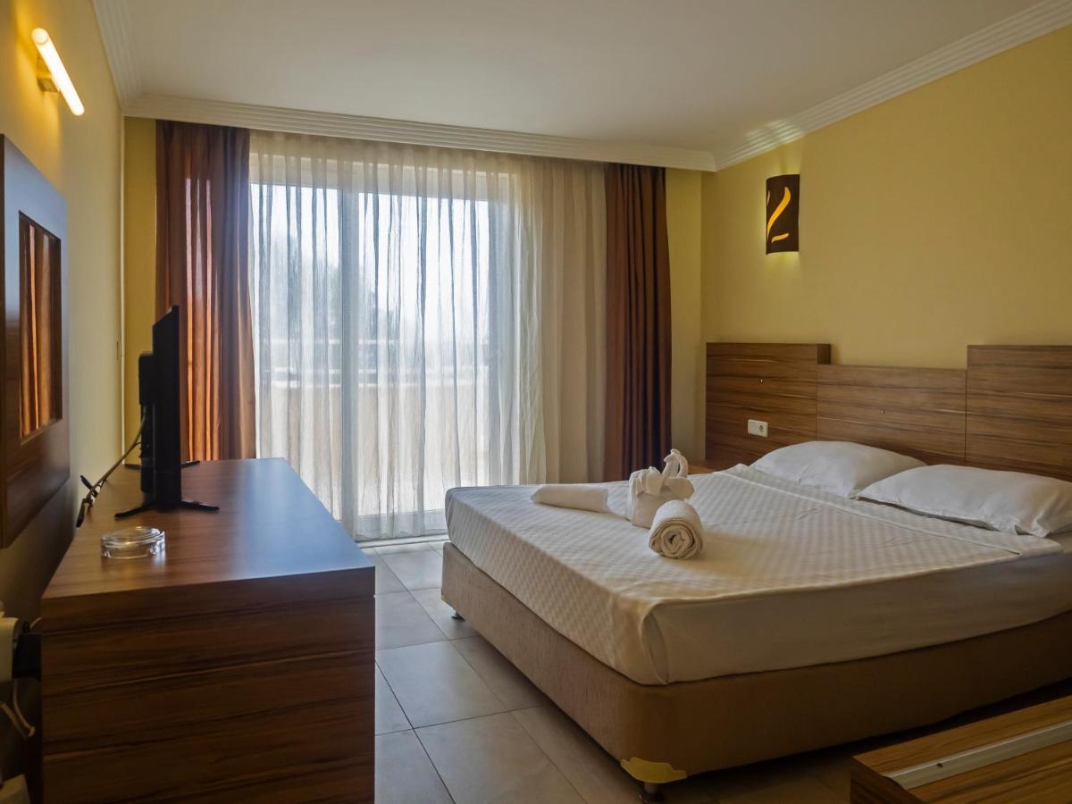 Hotel Ares Endam 4*