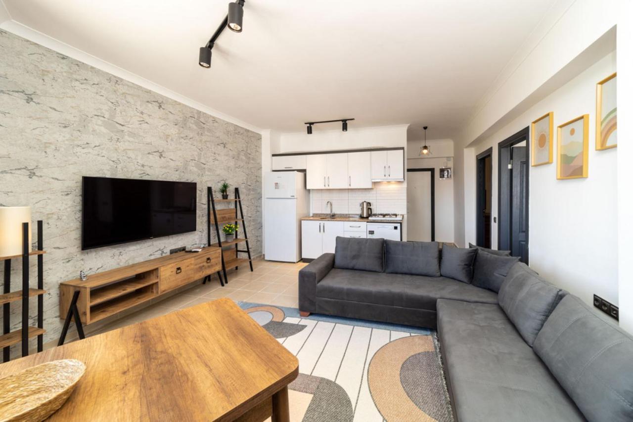 Apartment Sea View Flat With Balcony Near In Aksu
