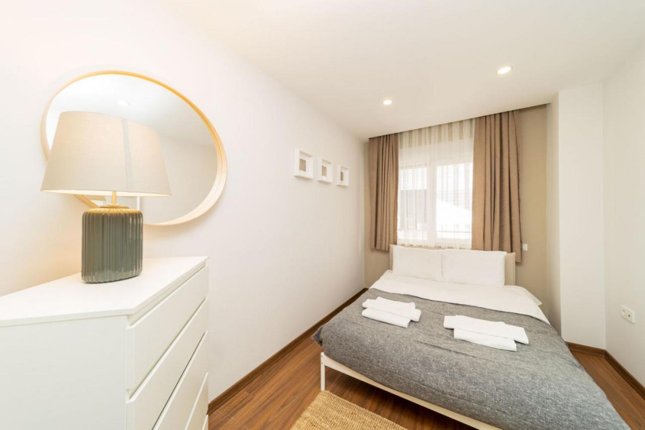 Apartment Central Flat With Balcony Near Sea In Muratpasa Antalya
