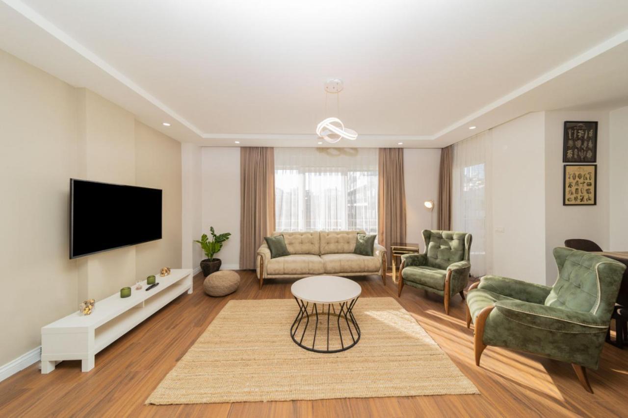 Apartment Central Flat With Balcony Near Sea In Muratpasa