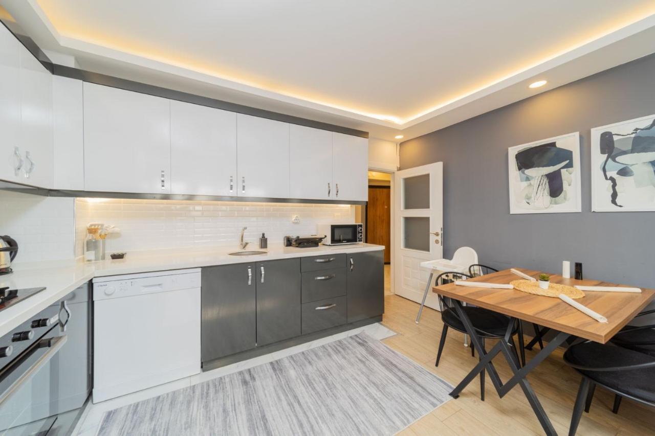 Lovely Near In Muratpasa, Daire Antalya