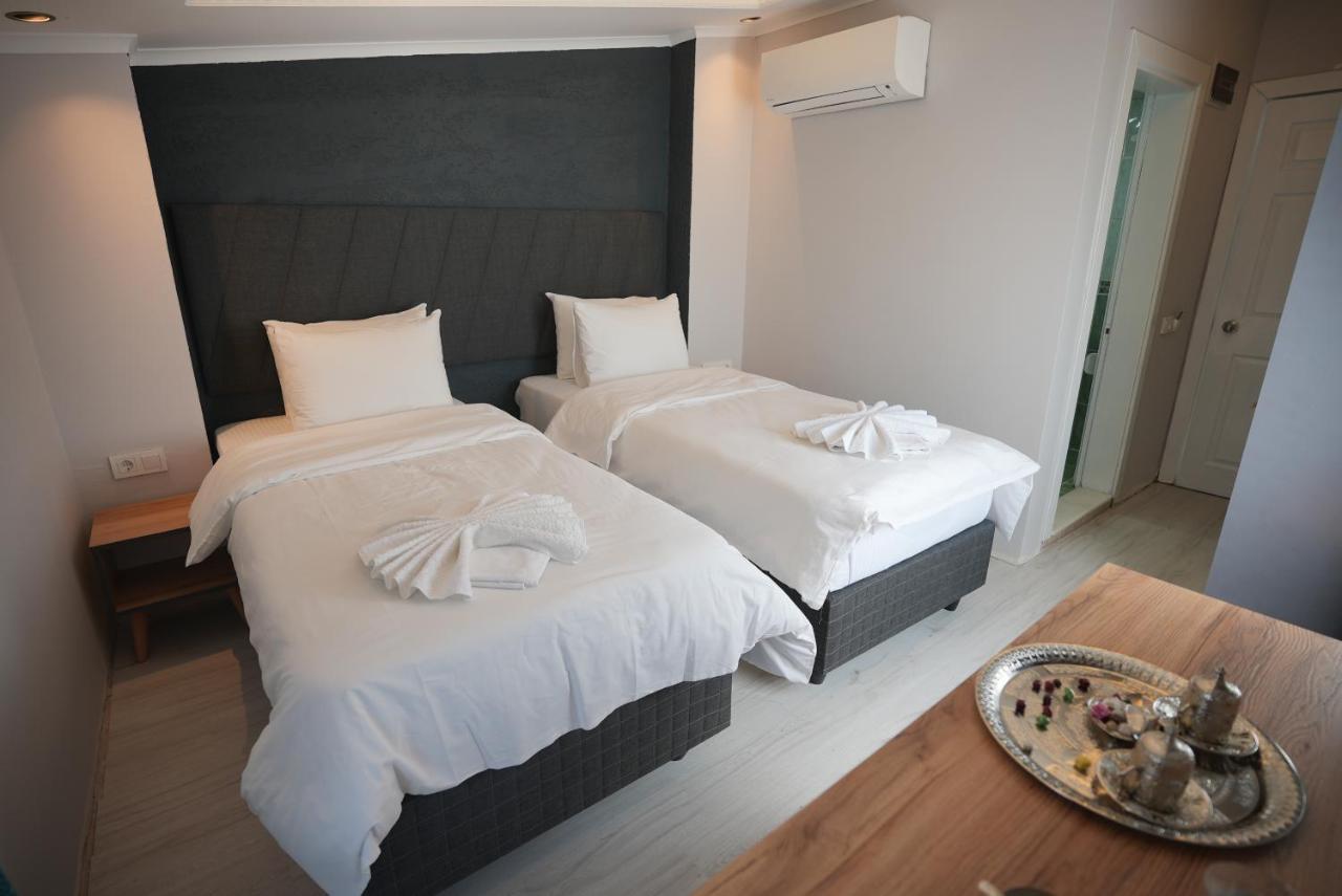 Hotel Sea Front Pansiyon *