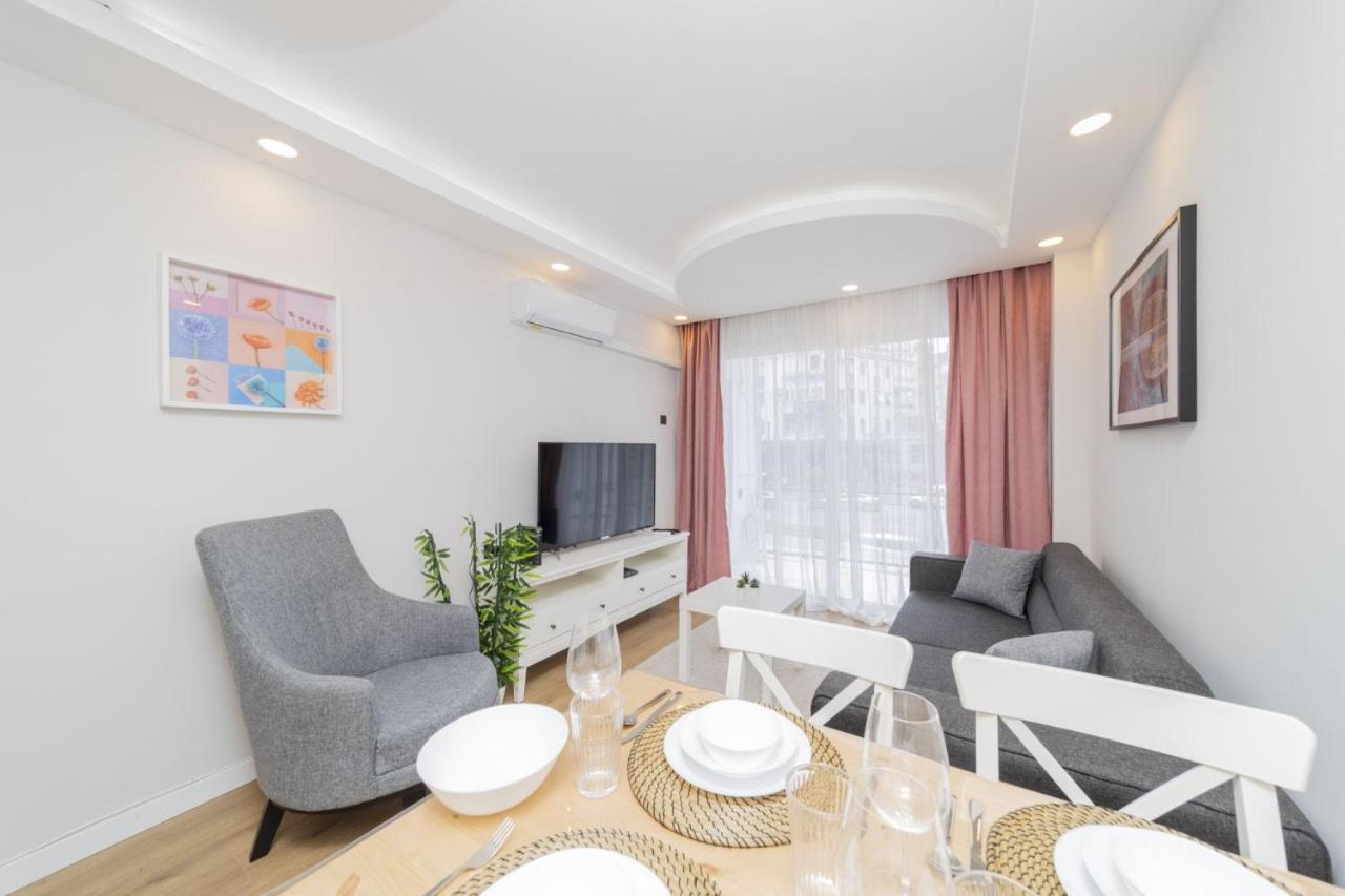 Apartment Fully Furnished Spacious Flat In Muratpasa Antalya