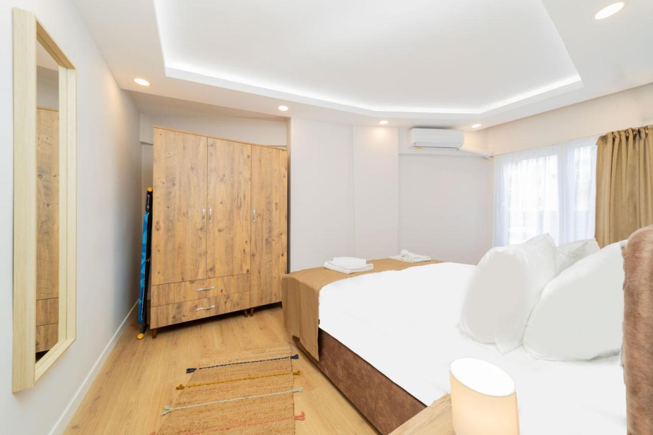 Fully Furnished Spacious Flat In Muratpasa Apartment