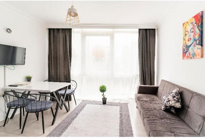 Sweet Standart Apartment Antalya