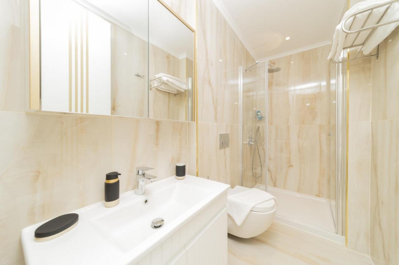 Villa Exquisite With Private Pool In Belek