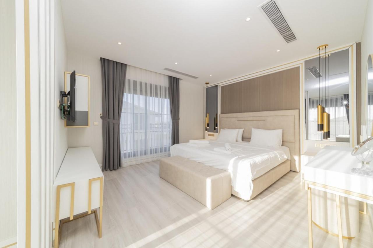 Exquisite With Private Pool In Belek Villa *