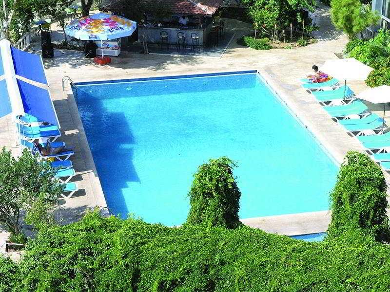 Otel Lara