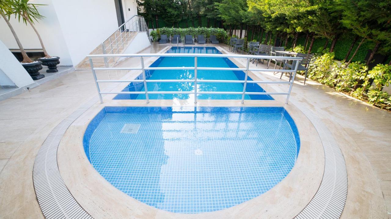Otel Vista Konyaatı