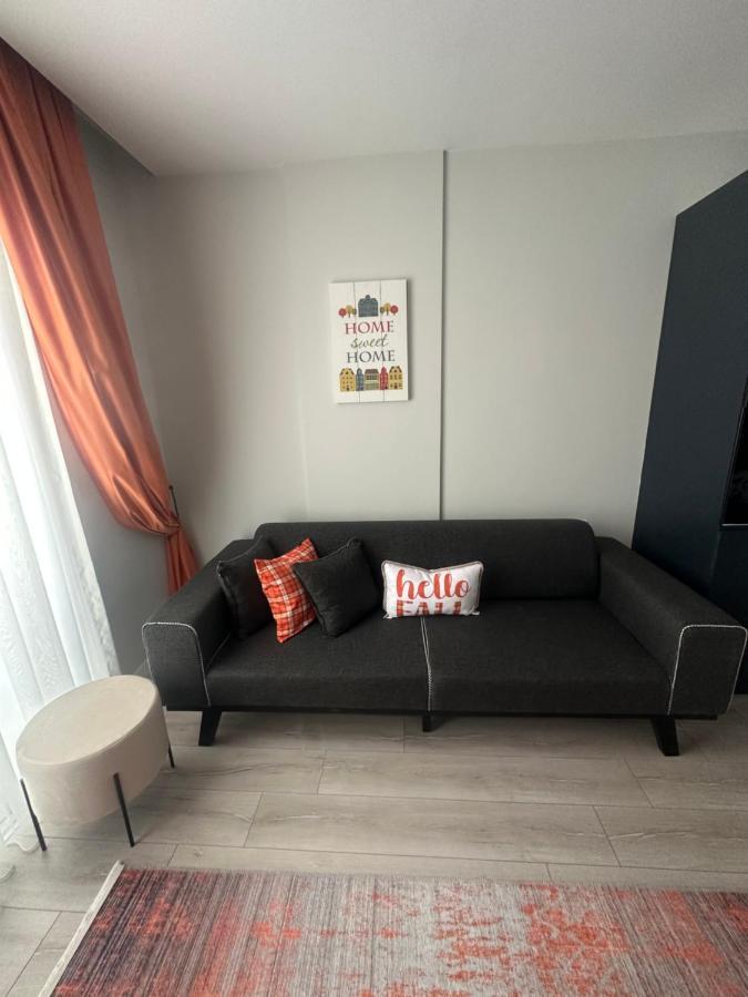 Apartment Havalimani Ve Avm Yakini Havuzlu Lux1+1 Ozel Fiyat