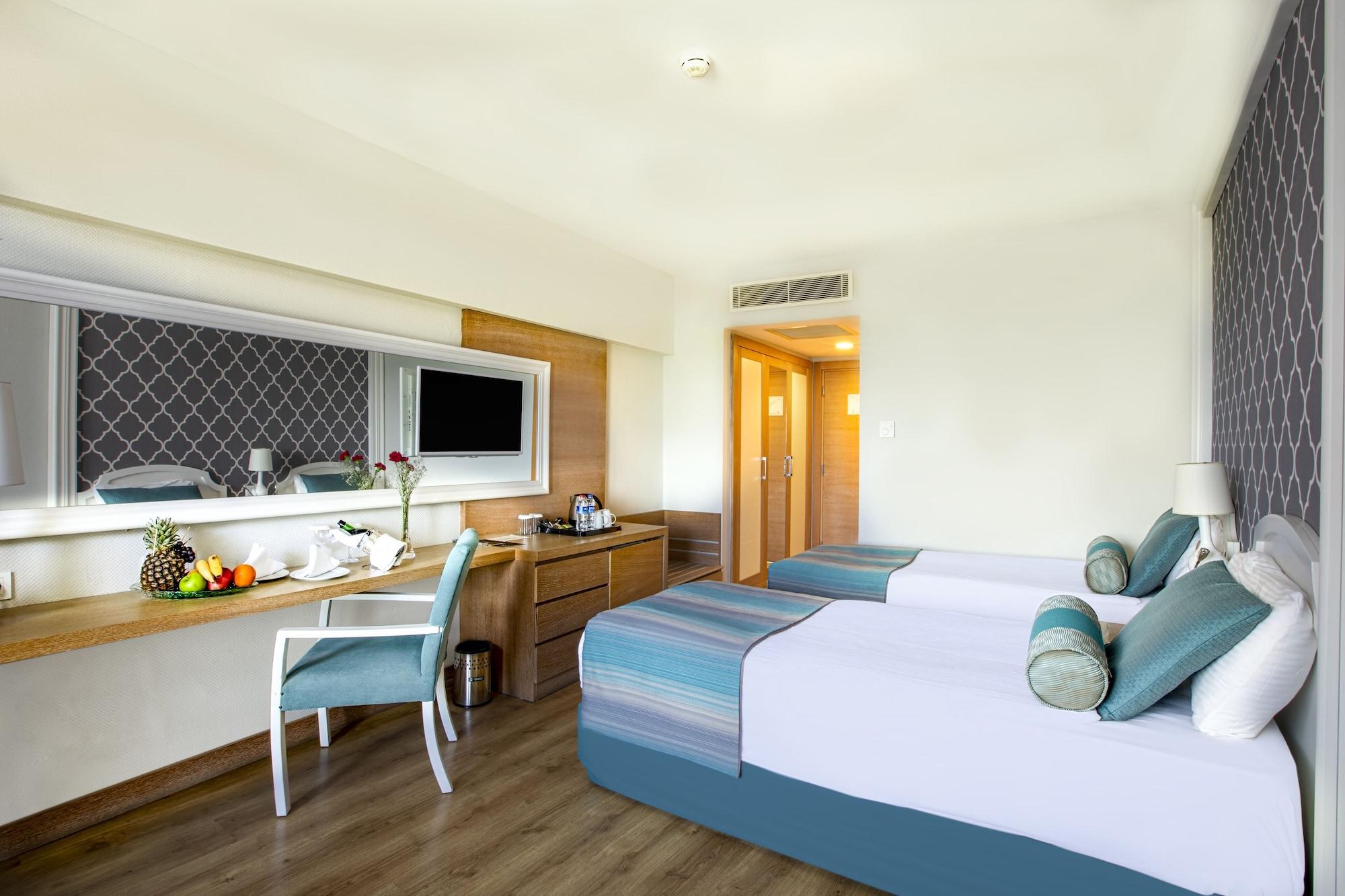 Sherwood Exclusive Lara Resort Antalya