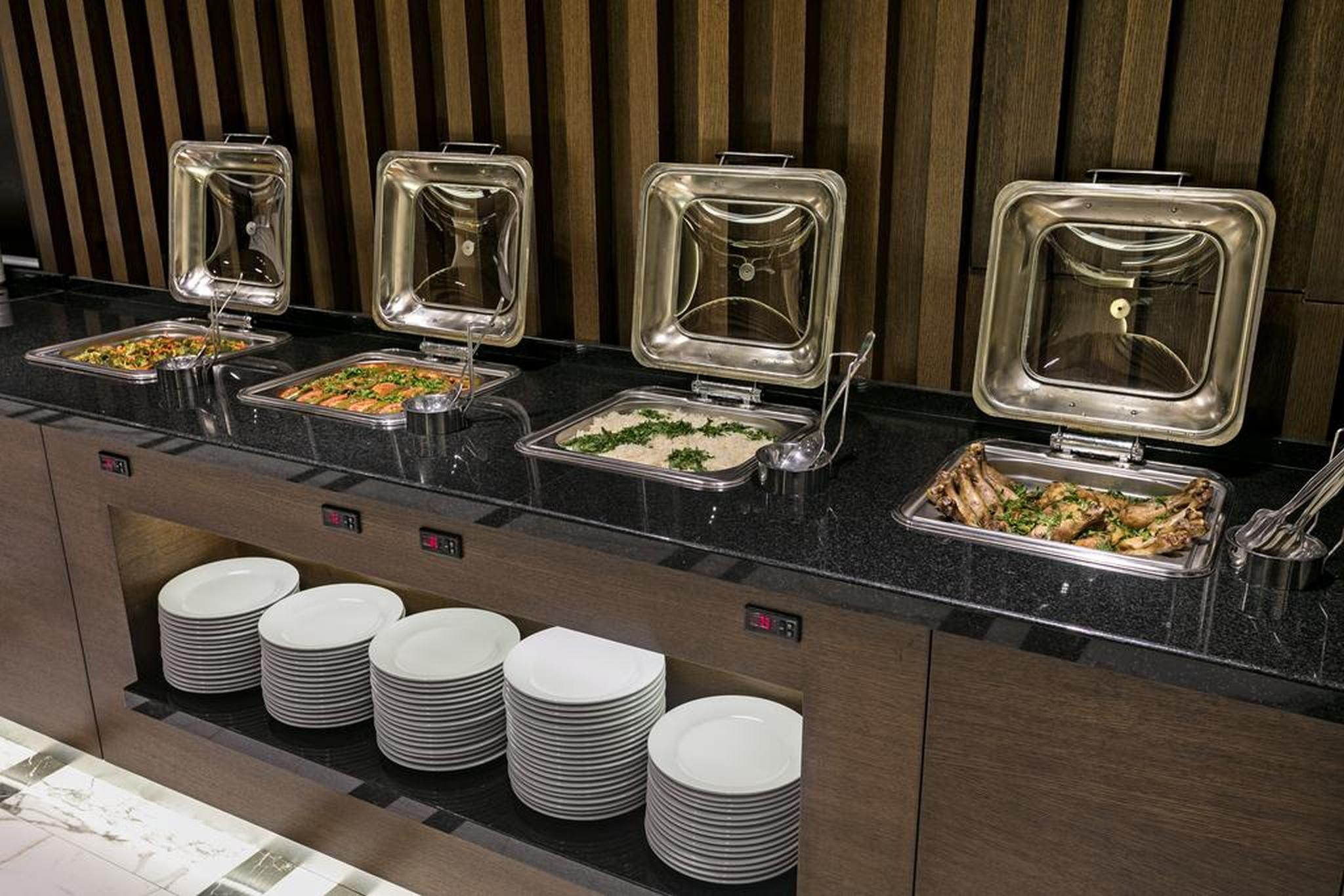 B Business & Hotel 5*