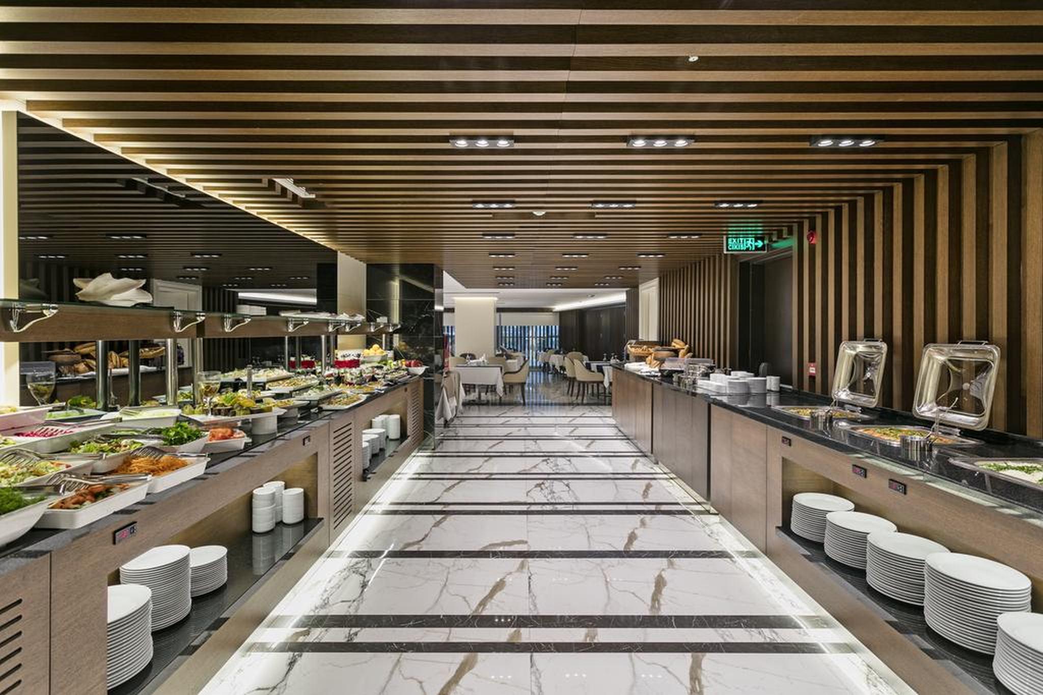 Hotel B Business & 5*
